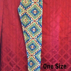 Lularoe One Size Fits Most Soft Leggings